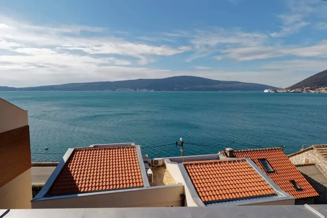 Sale, three bedroom apartment, 140m², Tivat, Crna Gora