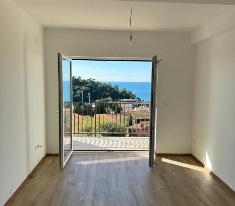 Prodaja, dvosoban stan, 55m², Petrovac, Budva