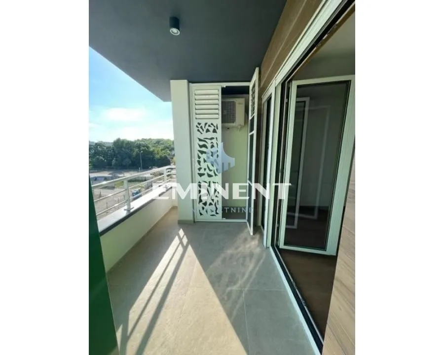 Izdavanje, dvosoban stan, 62m², Novi Beograd Blok 65, Novi Beograd Sve Podlokacije