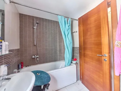 Prodaja, trosoban stan, 120m², Tološka šuma, Podgorica - image 9