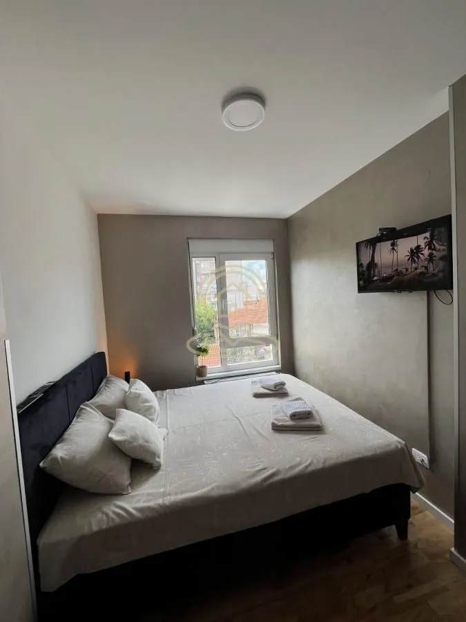 Rent, three bedroom apartment, 90m², Medijana, Niš