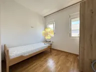 Izdavanje, dvosoban stan, 60m², Stari Aerodrom, Podgorica - image 12