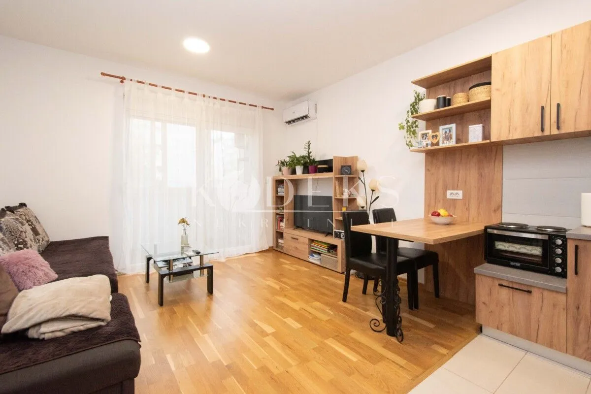 Izdavanje, garsonjera, 29m², Ljubović, Podgorica