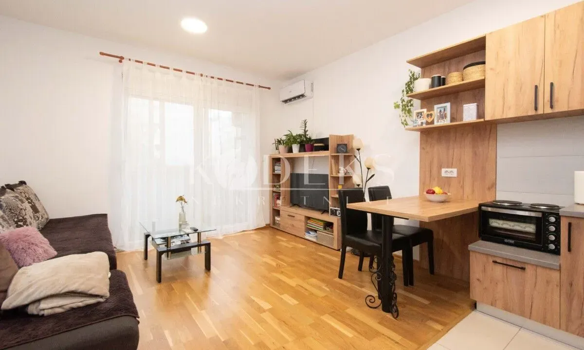 Izdavanje, garsonjera, 29m², Ljubović, Podgorica