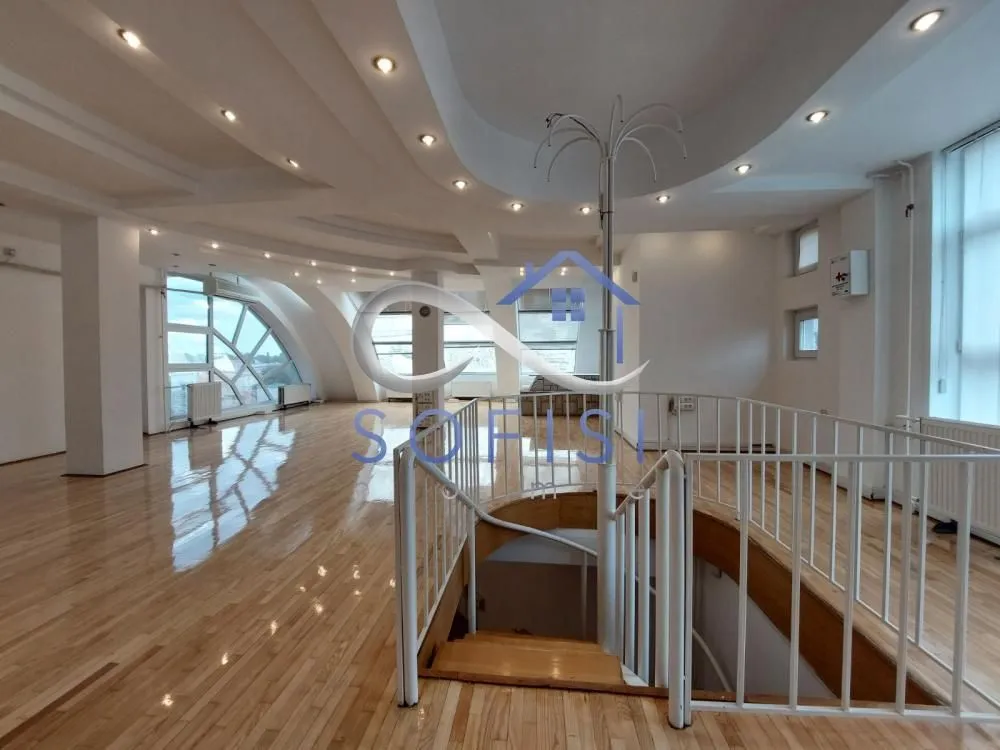 Rent, office space, 216m², Centar, Novi Sad