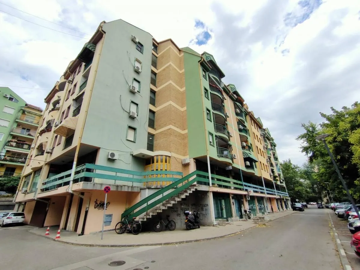 Prodaja, trosoban stan, 103m², Centar, Novi Sad