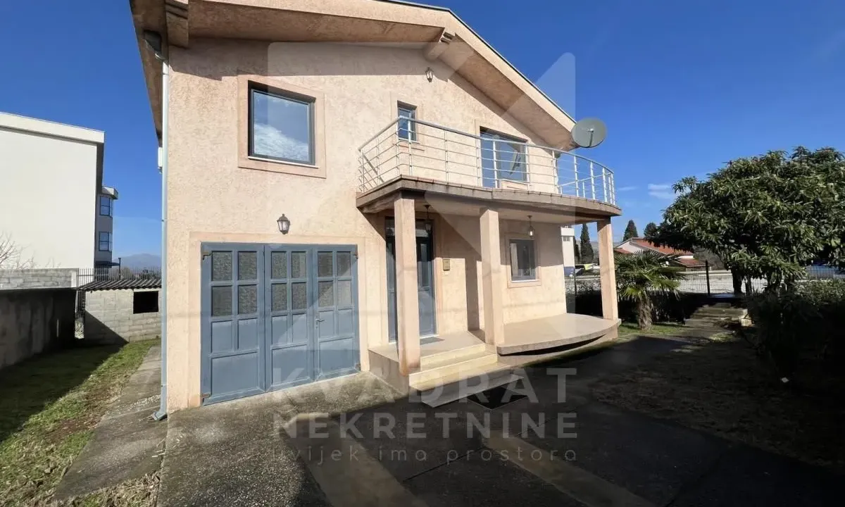 Rent, house, 170m², Gornja Gorica, Podgorica