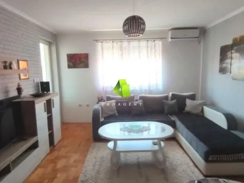 Rent, two bedroom apartment, 55m², Pantelej, Niš - image 2