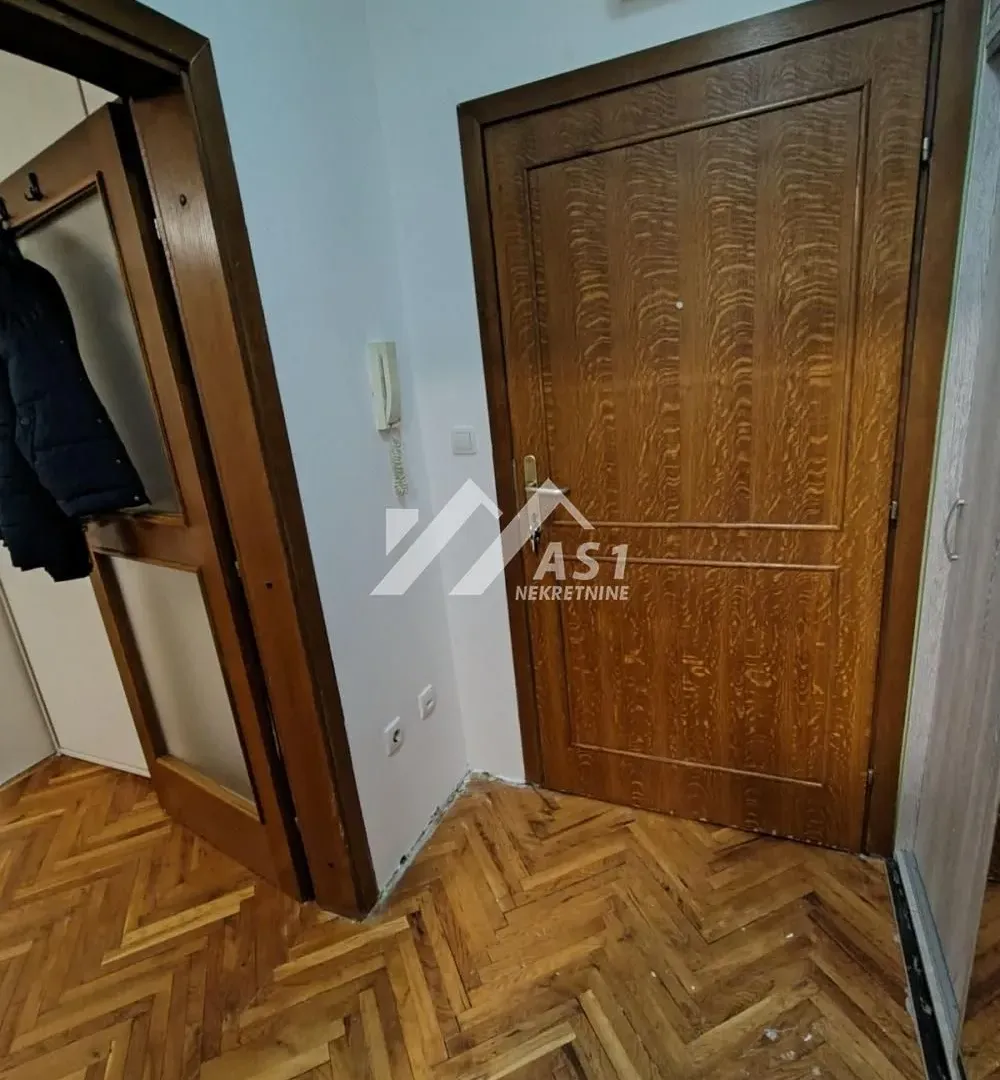 Prodaja, jednosoban stan, 29m², Detelinara, Novi Sad Sve Podlokacije