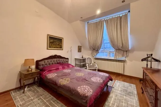 Sale, four bedroom apartment, 96m², Stari Grad, Beograd