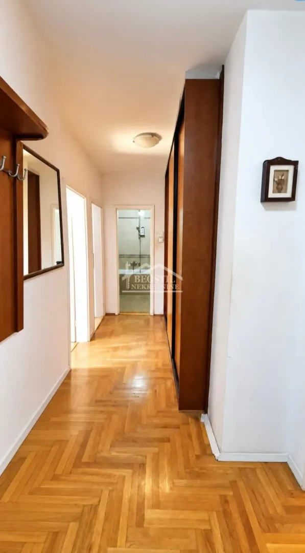 Prodaja, četvorosoban stan, 81m², Botanička Bašta, Palilula Sve Podlokacije