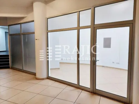 Rent, office space, 38m², Šumice, Beograd - image 7