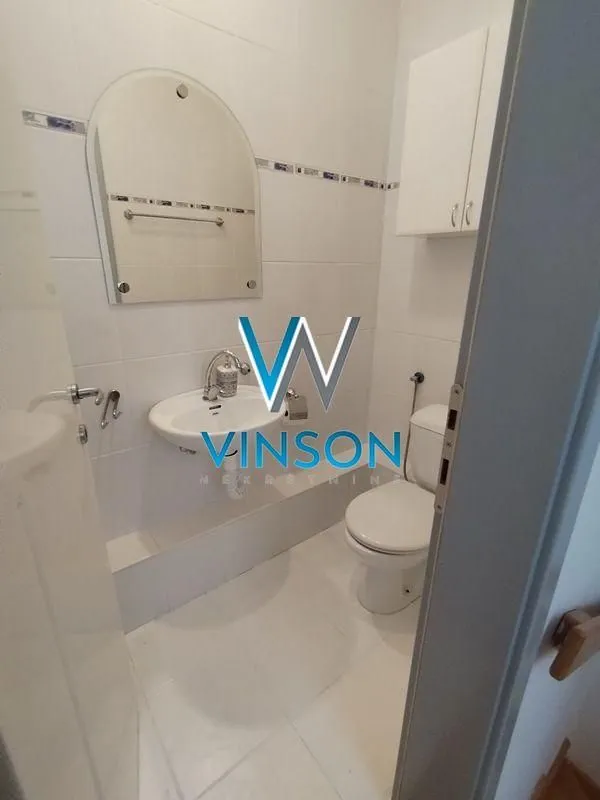Prodaja, dvosoban stan, 42m², Centar, Novi Sad