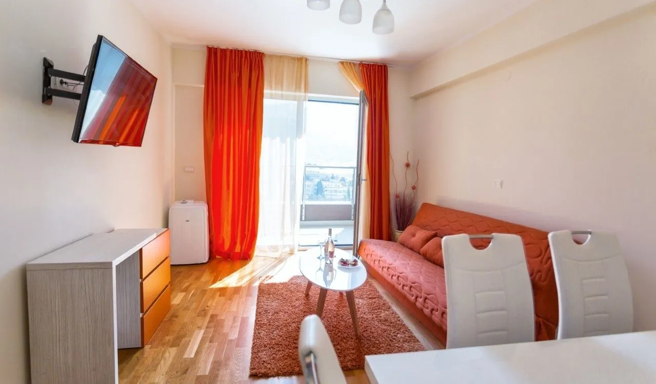 Prodaja, dvosoban stan, 78m², Zavala, Budva