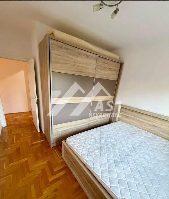Izdavanje, trosoban stan, 64m², Sajam, Novi Sad Sve Podlokacije