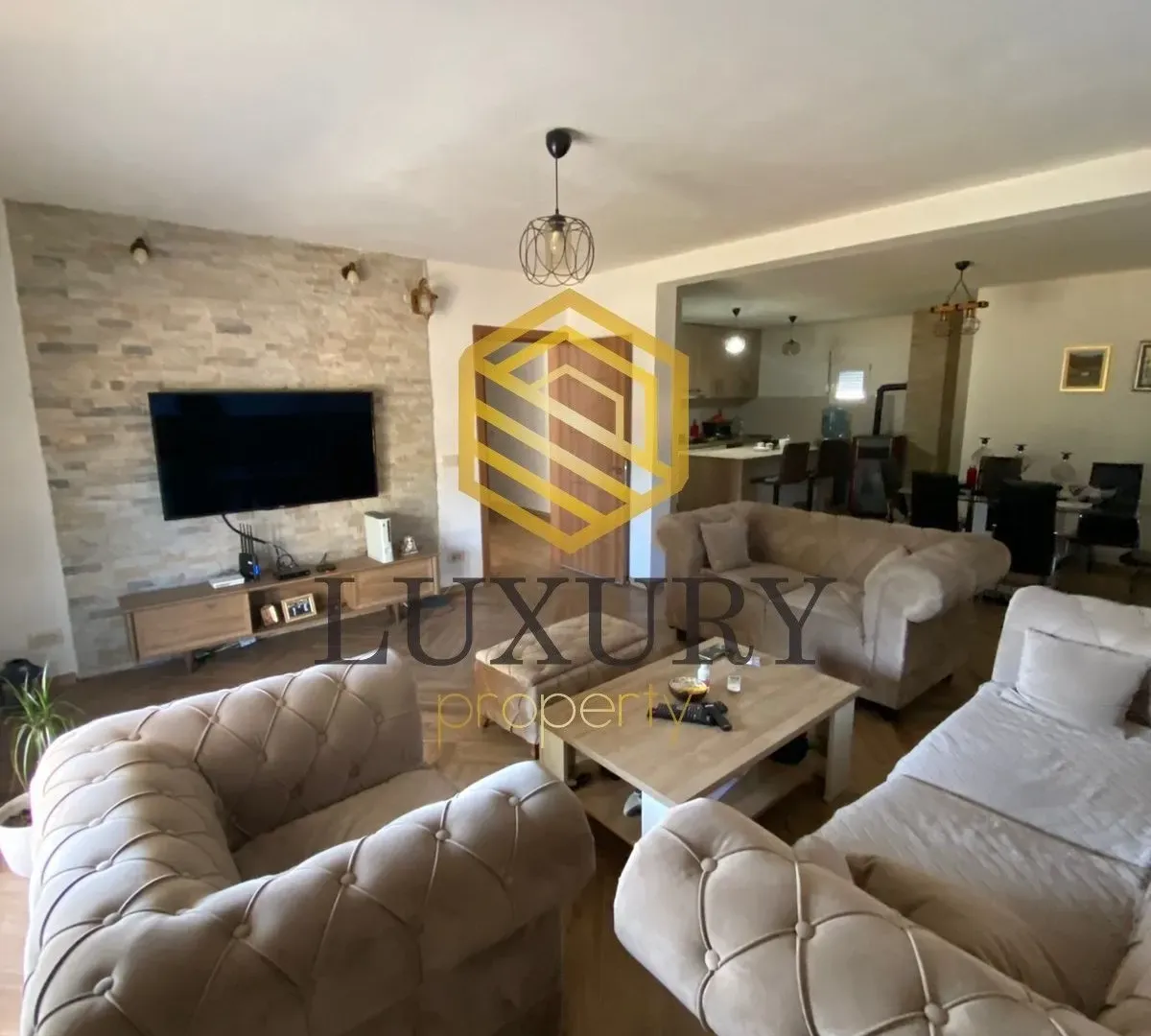 Sale, house, 280m², Zeta, Podgorica
