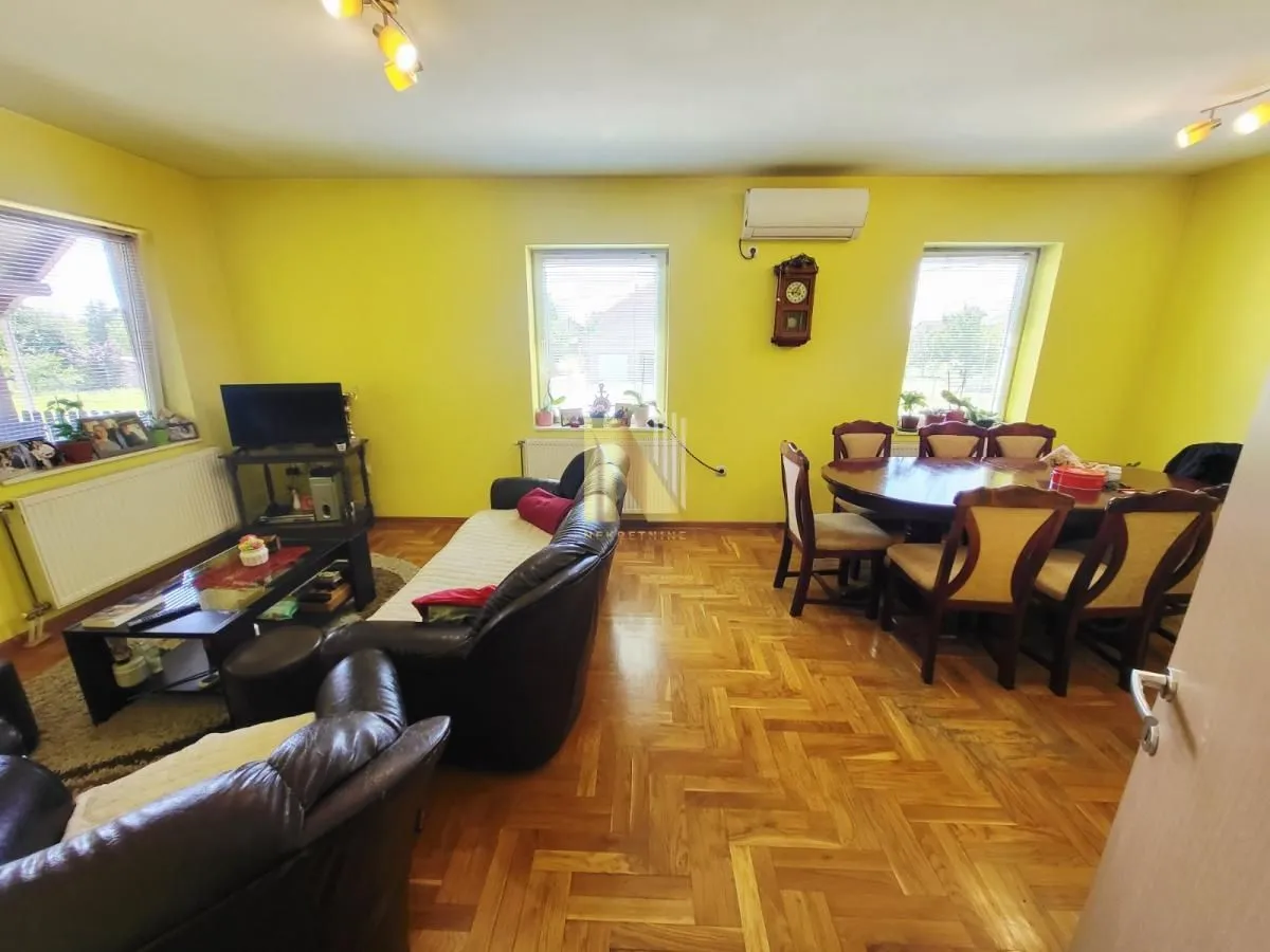 Prodaja, kuća, 119m², Rumenka, Novi Sad Sve Podlokacije
