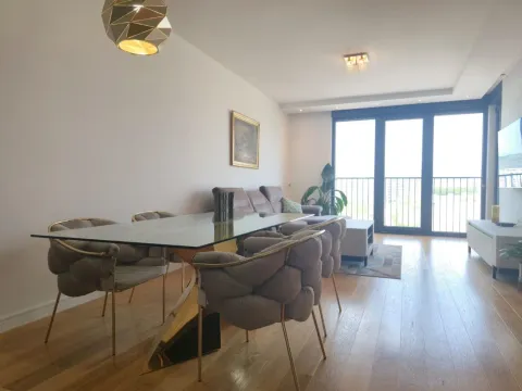 Izdavanje, trosoban stan, 107m², Kruševac, Podgorica - image 5