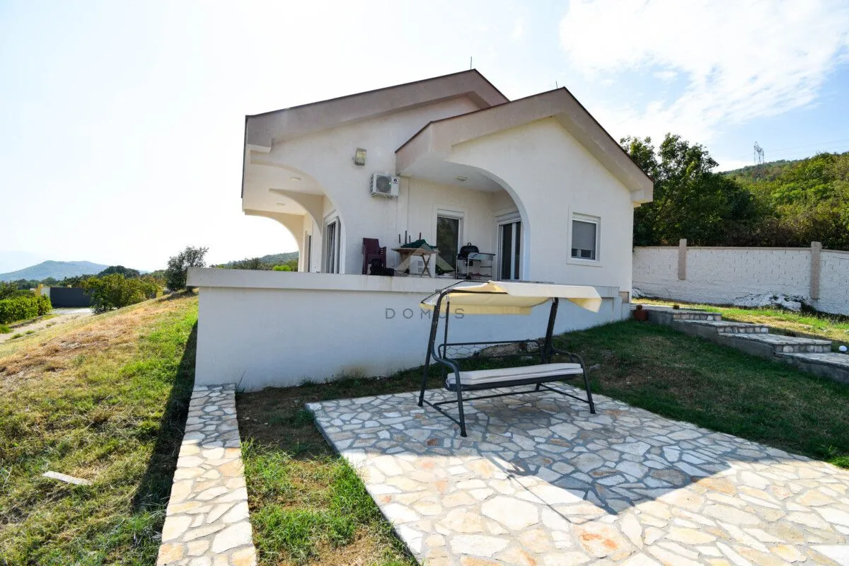 Prodaja, kuća, 250m², Podgorica, Crna Gora