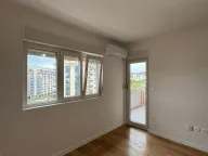 Izdavanje, jednosoban stan, 49m², Central Point, Podgorica - image 10