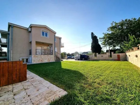 Izdavanje, kuća, 320m2, Gornja Gorica, Podgorica Izdavanje, kuća, 320m2, Gornja Gorica, Podgorica