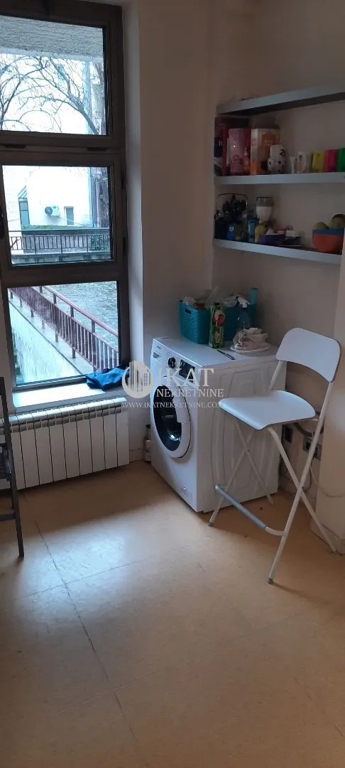 Prodaja, poslovni prostor, 140m², Stari Grad, Beograd