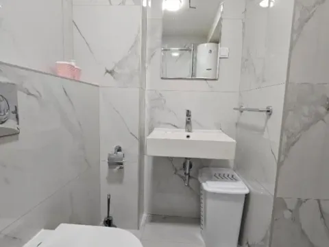 Izdavanje, jednosoban stan, 50m², Stara Varoš, Podgorica - image 5