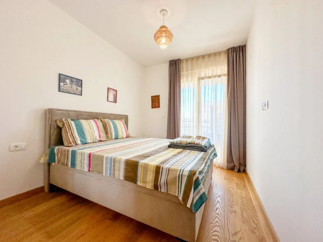 Izdavanje, dvosoban stan, 72m², City Kvart, Podgorica