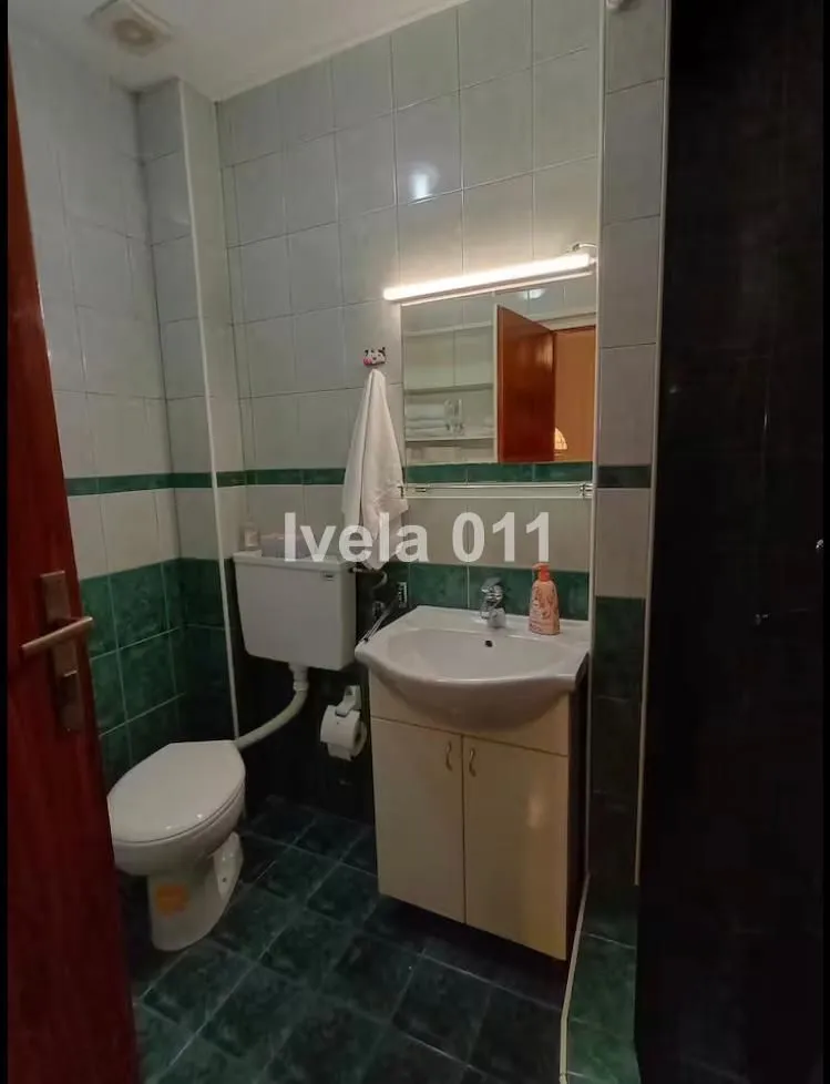 Rent, two bedroom apartment, 45m², Vračar Sve Podlokacije, Beograd