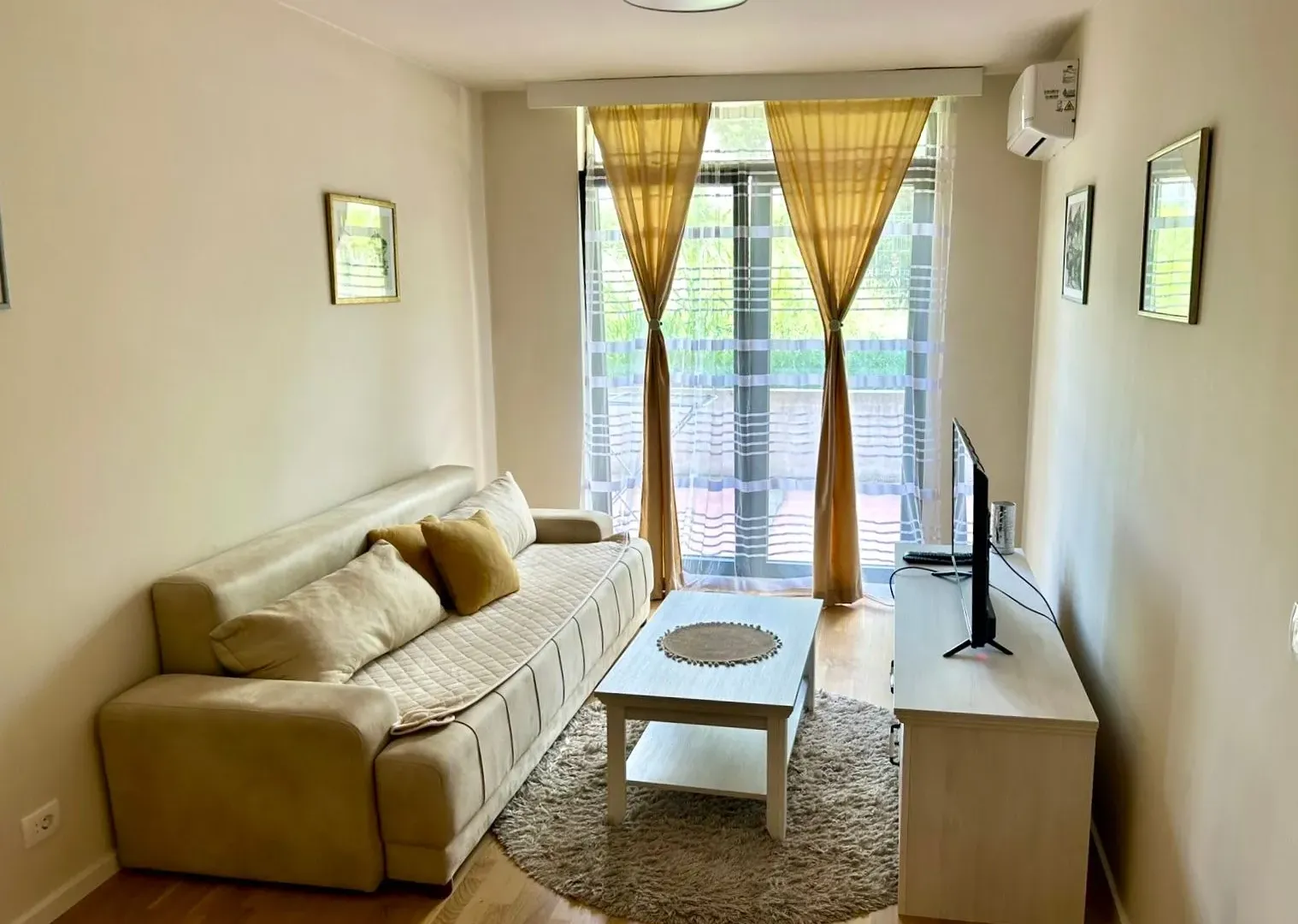 Rent, one bedroom apartment, 45m², Blok 9, Podgorica