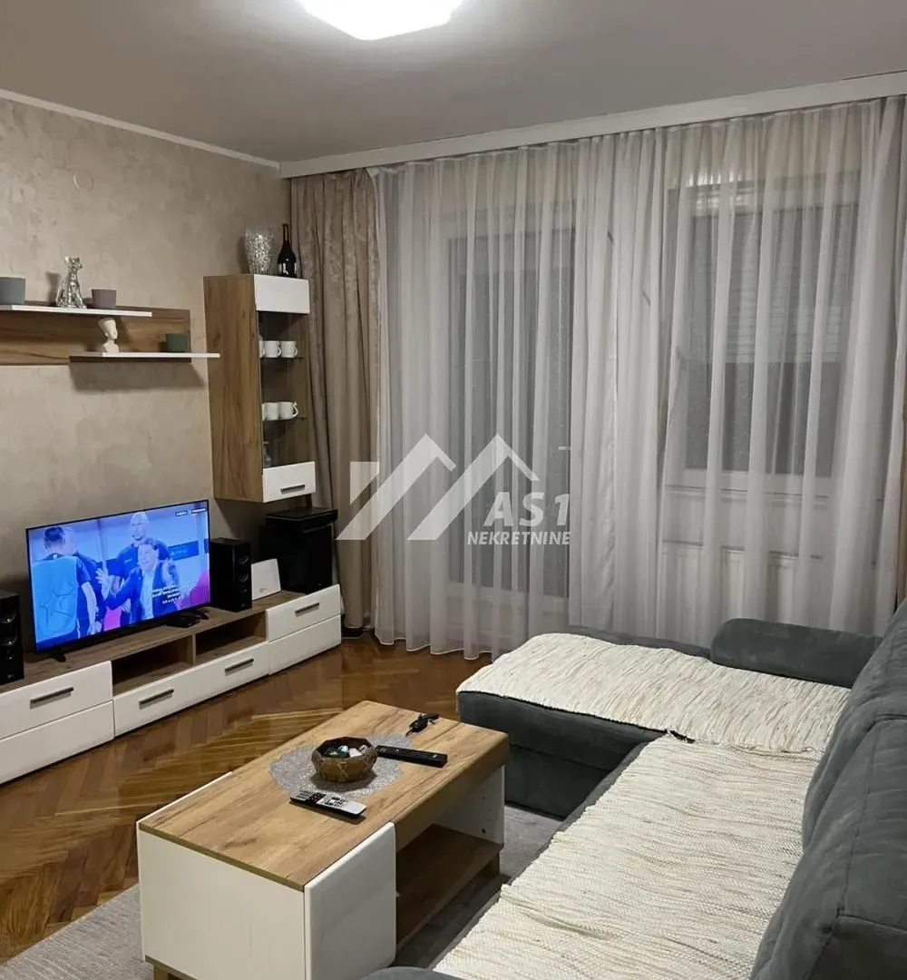 Rent, one bedroom apartment, 43m², Bulevar Oslobodjenja, Novi Sad Sve Podlokacije