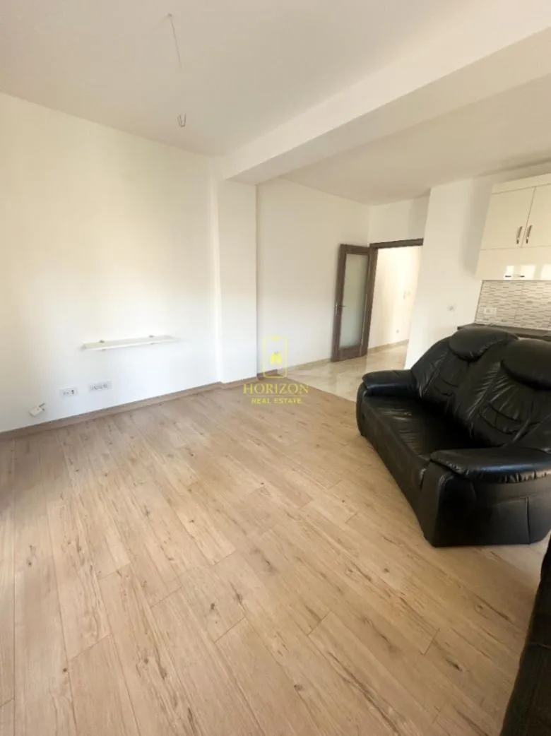 Prodaja, jednosoban stan, 53m², Stari Aerodrom, Podgorica
