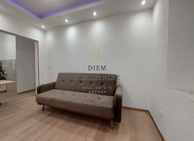 Rent, one bedroom apartment, 40m², Stari Grad Kotor, Kotor