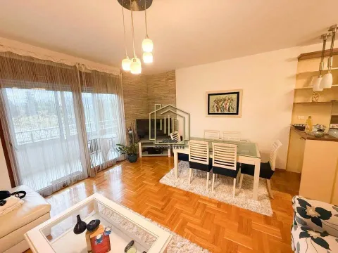 Sale, two bedroom apartment, 69m², Pobrežje, Podgorica - image 3