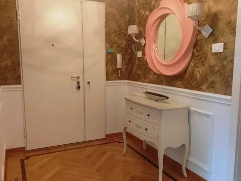 Izdavanje, dvosoban stan, 62m², Vračar Sve Podlokacije, Beograd - image 12