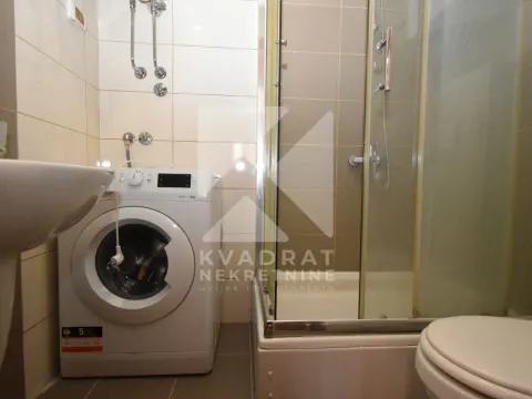 Izdavanje, jednosoban stan, 45m², City Kvart, Podgorica - image 10