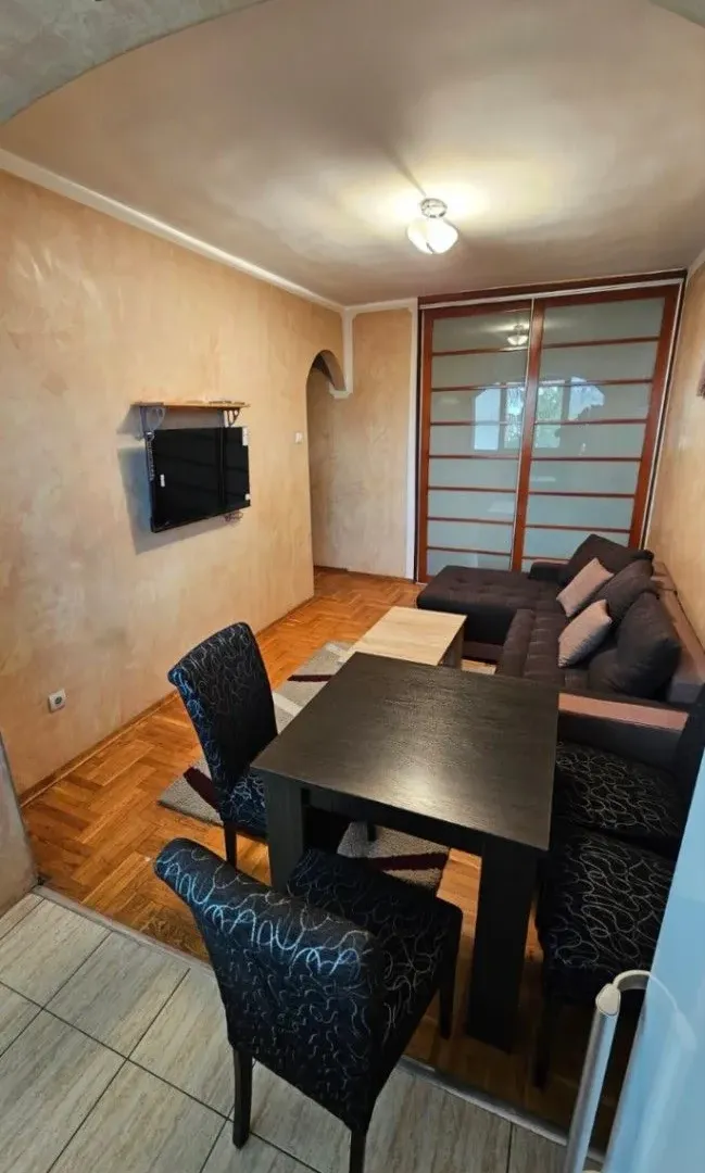 Izdavanje, jednosoban stan, 34m², Preko Morače, Podgorica