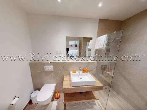 Prodaja, jednosoban stan, 55m², Luštica Bay, Tivat - image 8