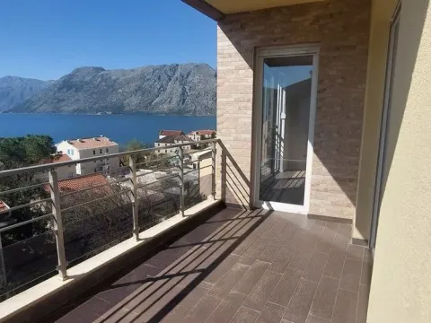 Prodaja, dvosoban stan, 171m², Dobrota, Kotor - image 15