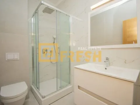 Izdavanje, četvorosoban stan, 150m², Centar, Podgorica - image 22