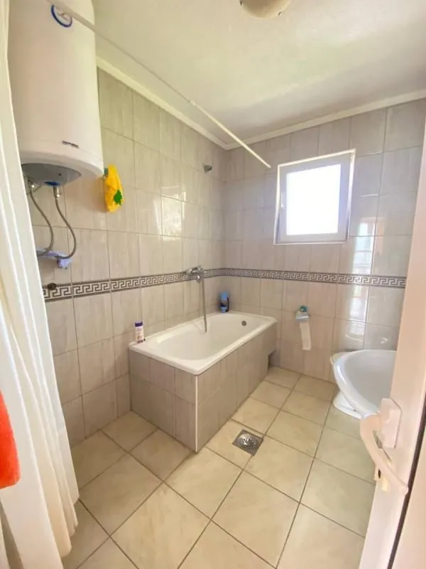 Prodaja, kuća, 216m², Bar, Crna Gora
