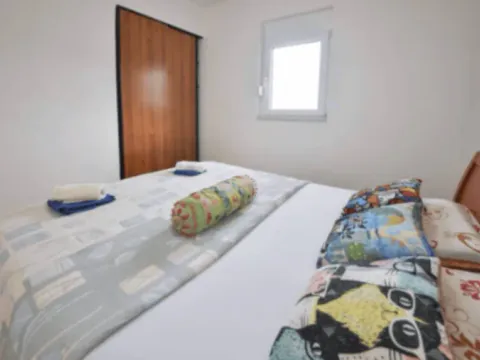 Rent, one bedroom apartment, 50m², Budva, Crna Gora - image 7