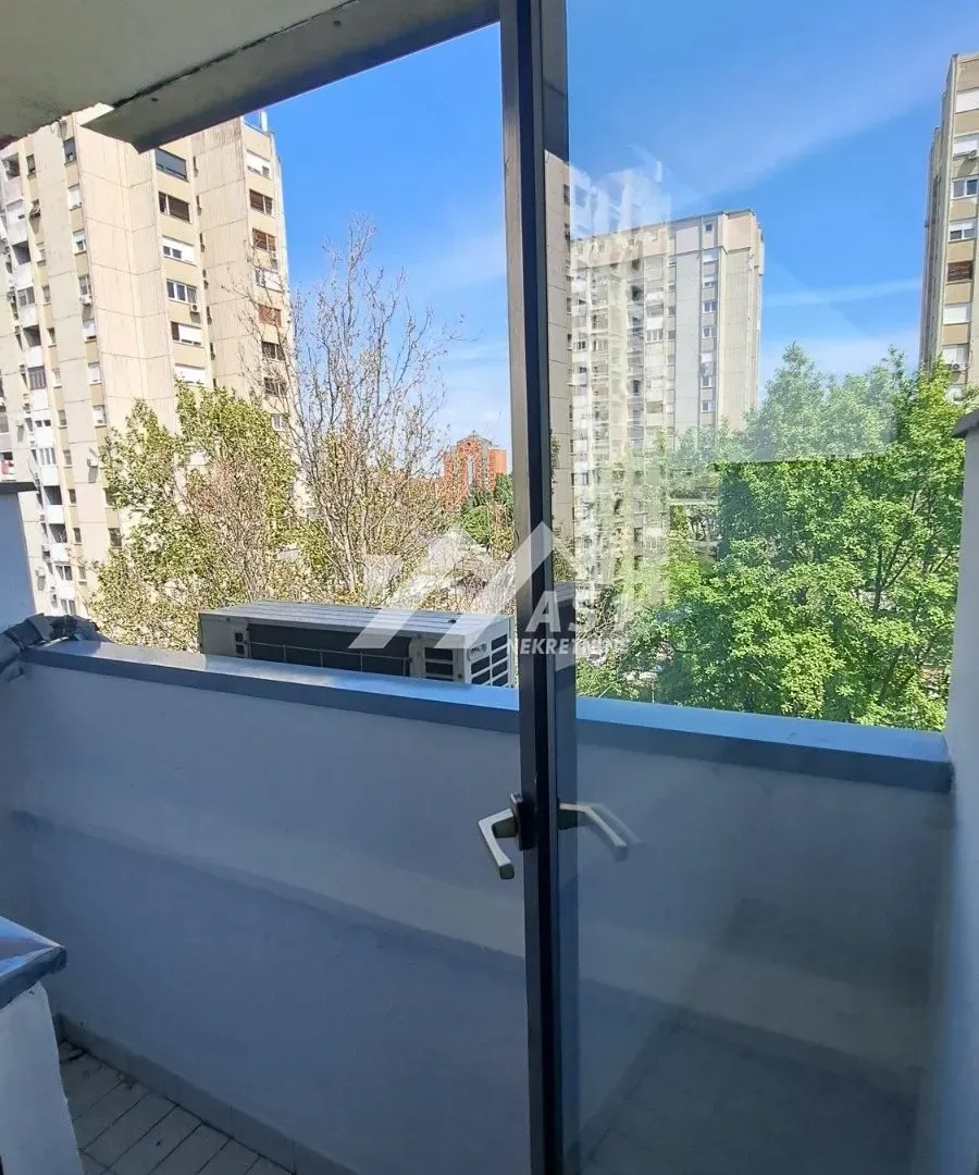 Izdavanje, jednosoban stan, 43m², Liman 2, Novi Sad Sve Podlokacije