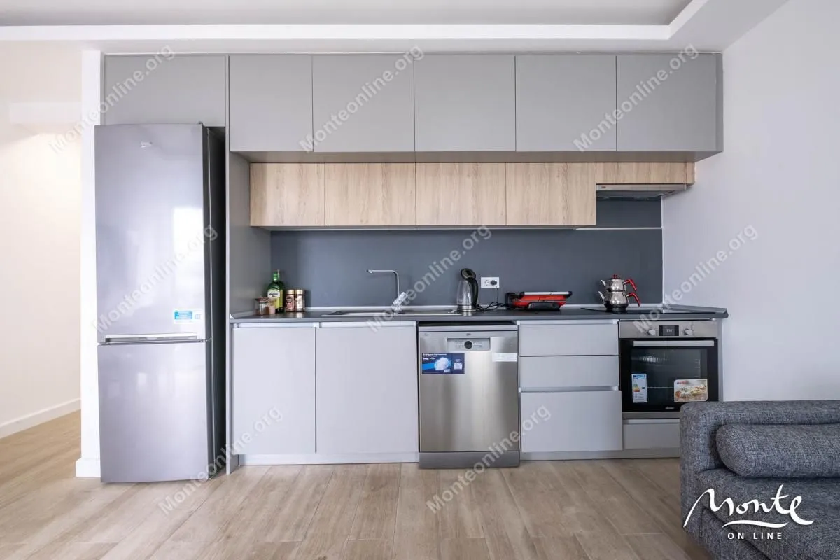 Prodaja, dvosoban stan, 47m², Tivat, Crna Gora