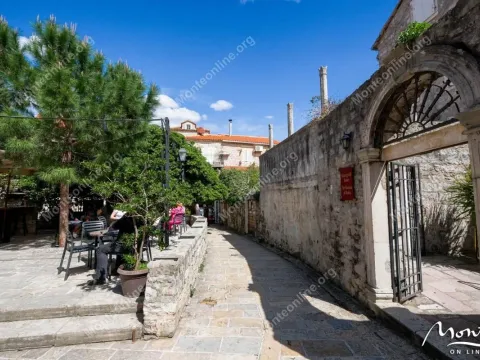 Sale, house, 91m², Stari Grad, Budva - image 28