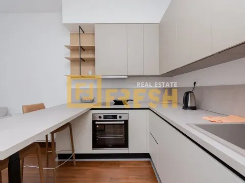 Izdavanje, trosoban stan, 90m², Master Kvart, Podgorica - image 21