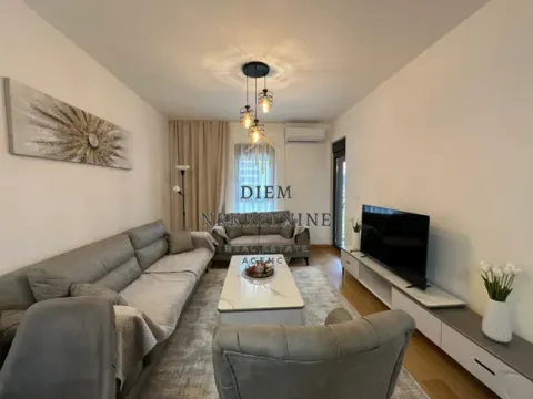 Izdavanje, jednosoban stan, 48m², City Kvart, Podgorica - image 14