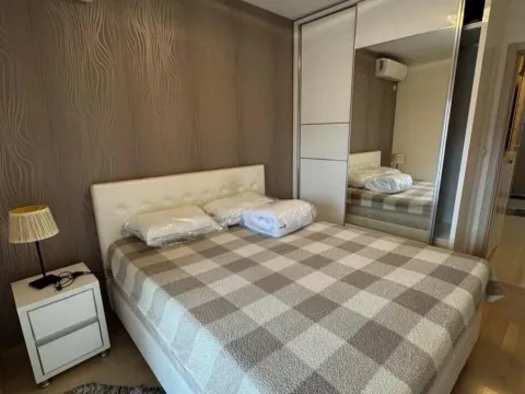 Rent, one bedroom apartment, 48m², City Kvart, Podgorica - image 1