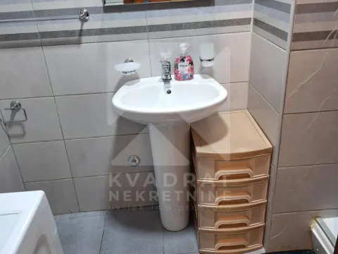 Izdavanje, jednosoban stan, 45m², Tuški Put, Podgorica - image 7
