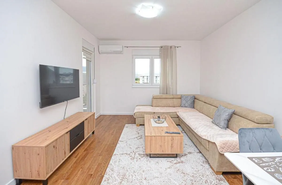 Izdavanje, stan, 48m², Stari Aerodrom, Podgorica